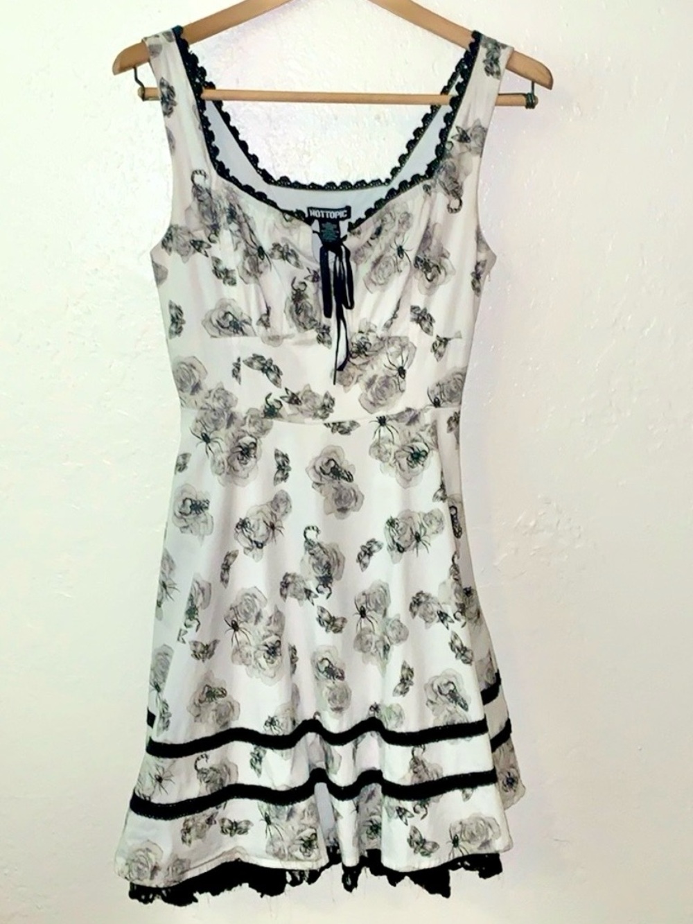 Hot Topic Insect Floral Goth Dress Spider Moth Rose Small 2015